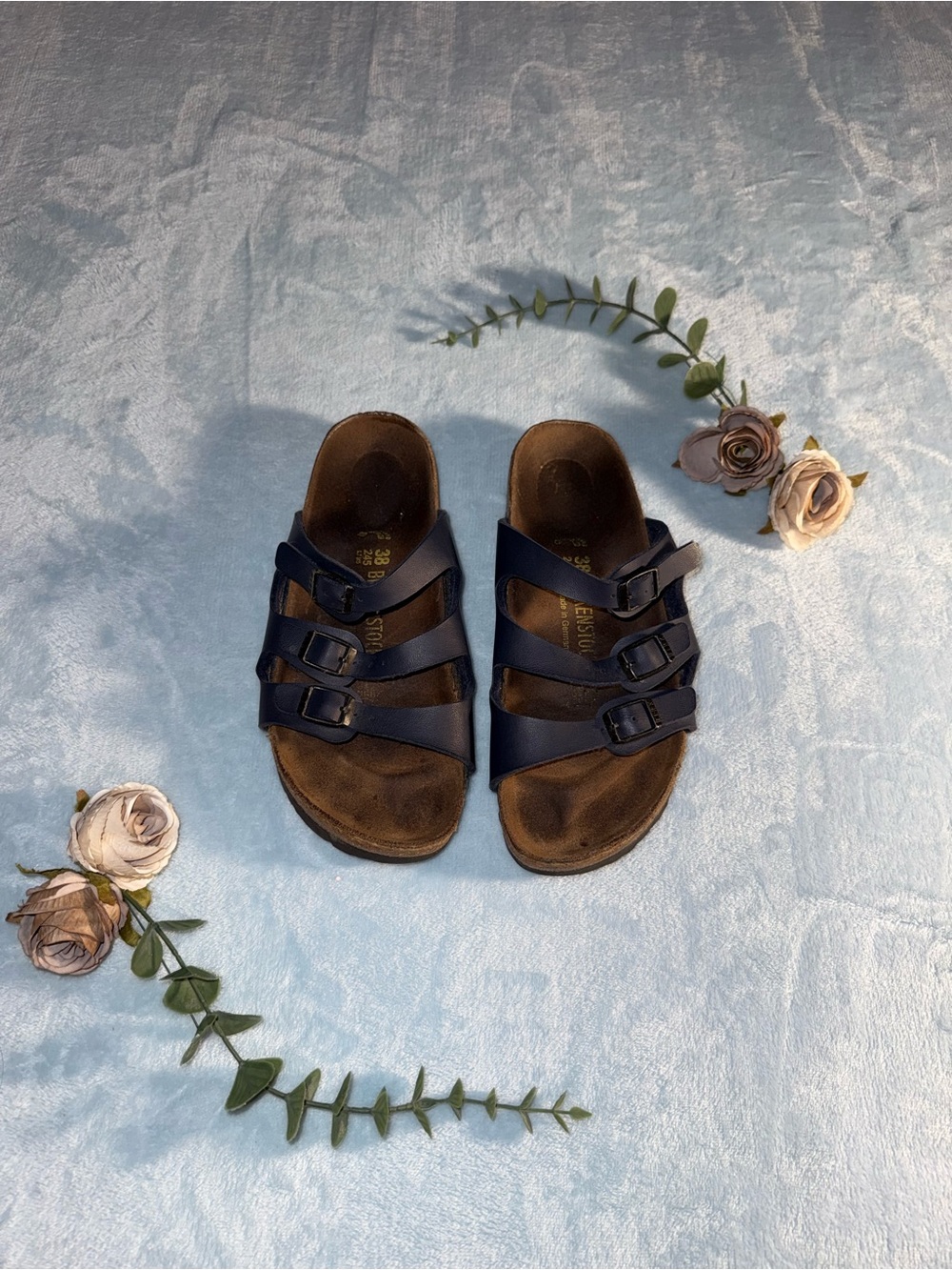 Navy Birkenstocks Florida Softbed - Picture 4 of 5